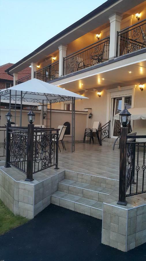Apartments Exclusive Belgrado Esterno foto
