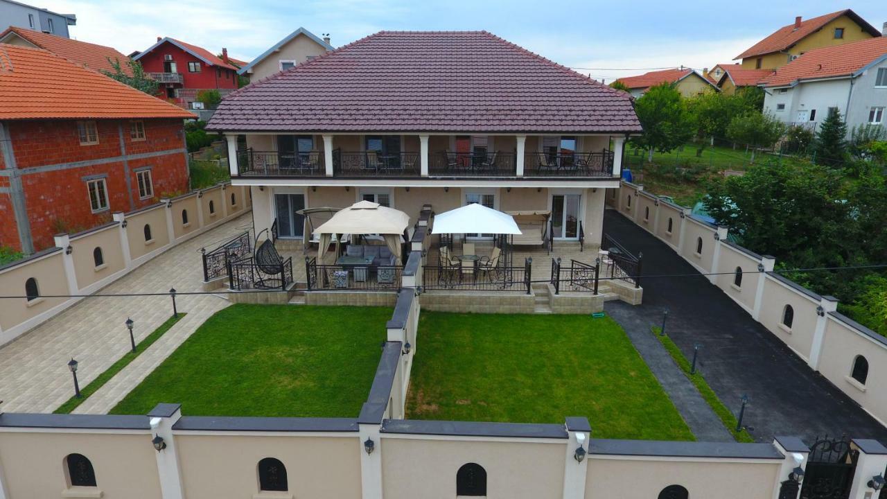 Apartments Exclusive Belgrado Esterno foto