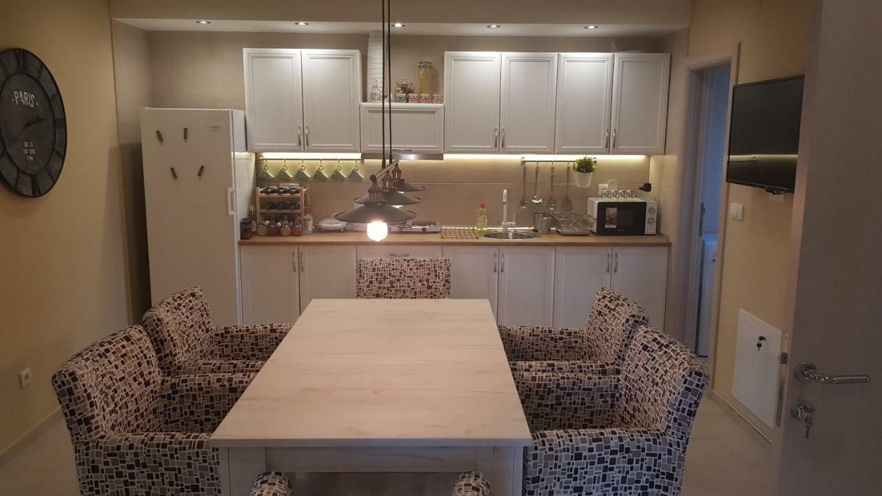 Apartments Exclusive Belgrado Esterno foto