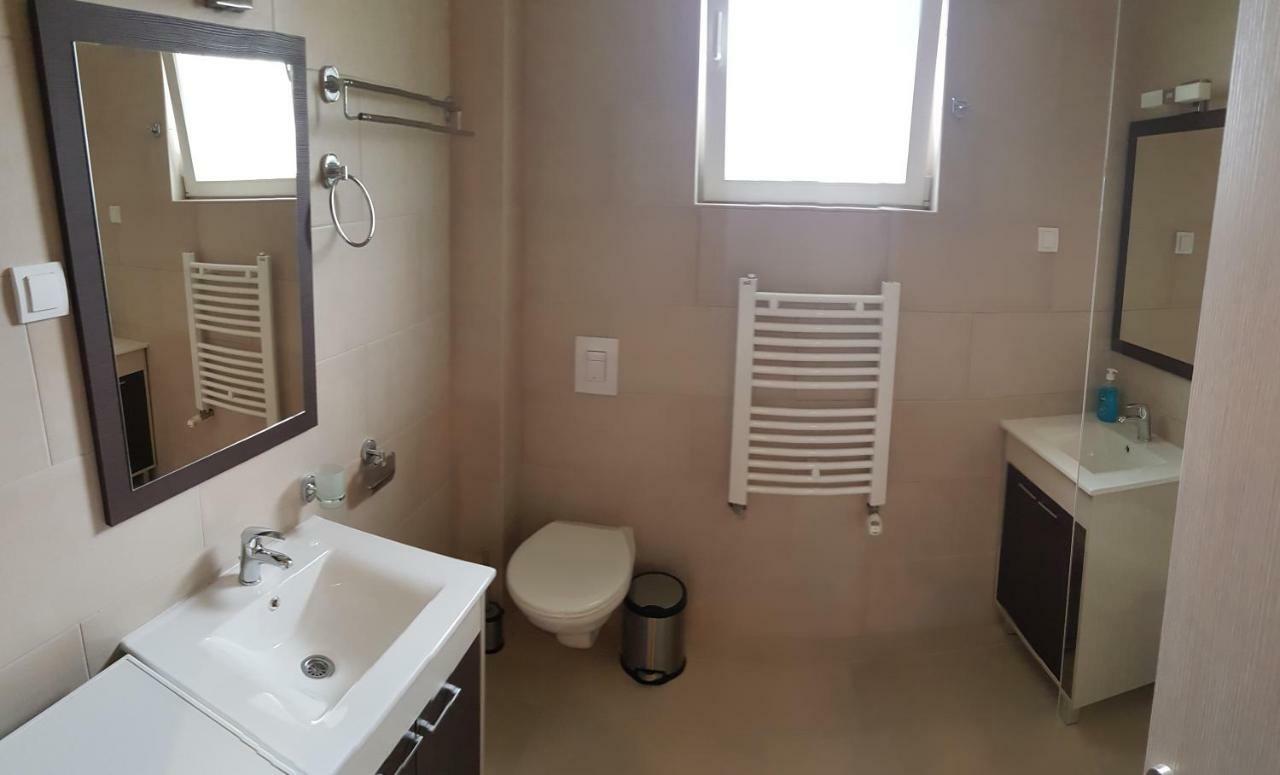 Apartments Exclusive Belgrado Esterno foto