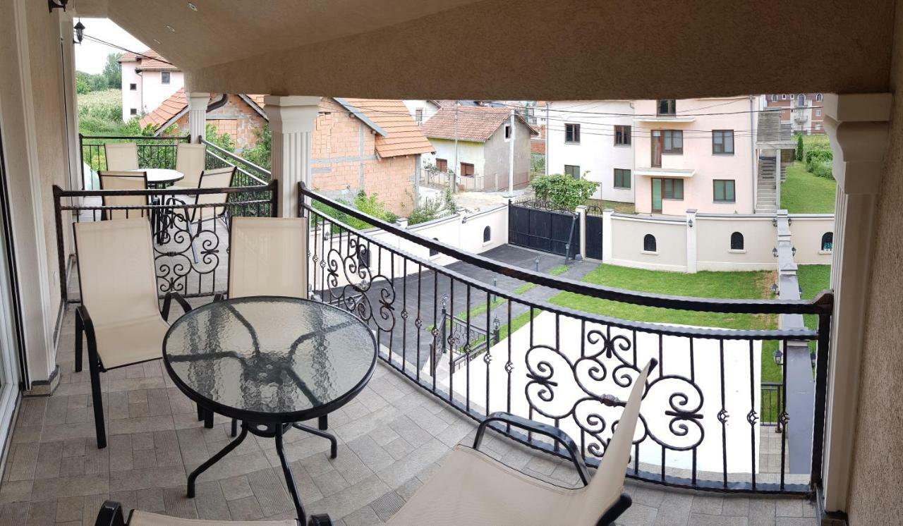 Apartments Exclusive Belgrado Esterno foto